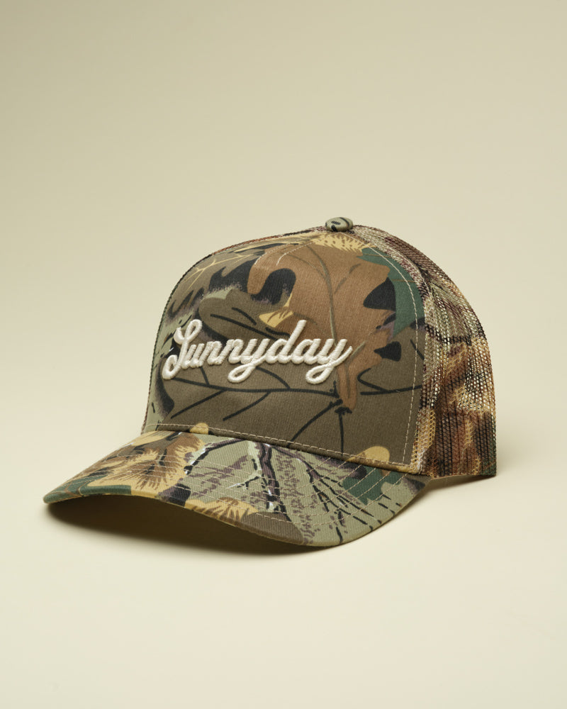 Sunnyday Script Camo Trucker